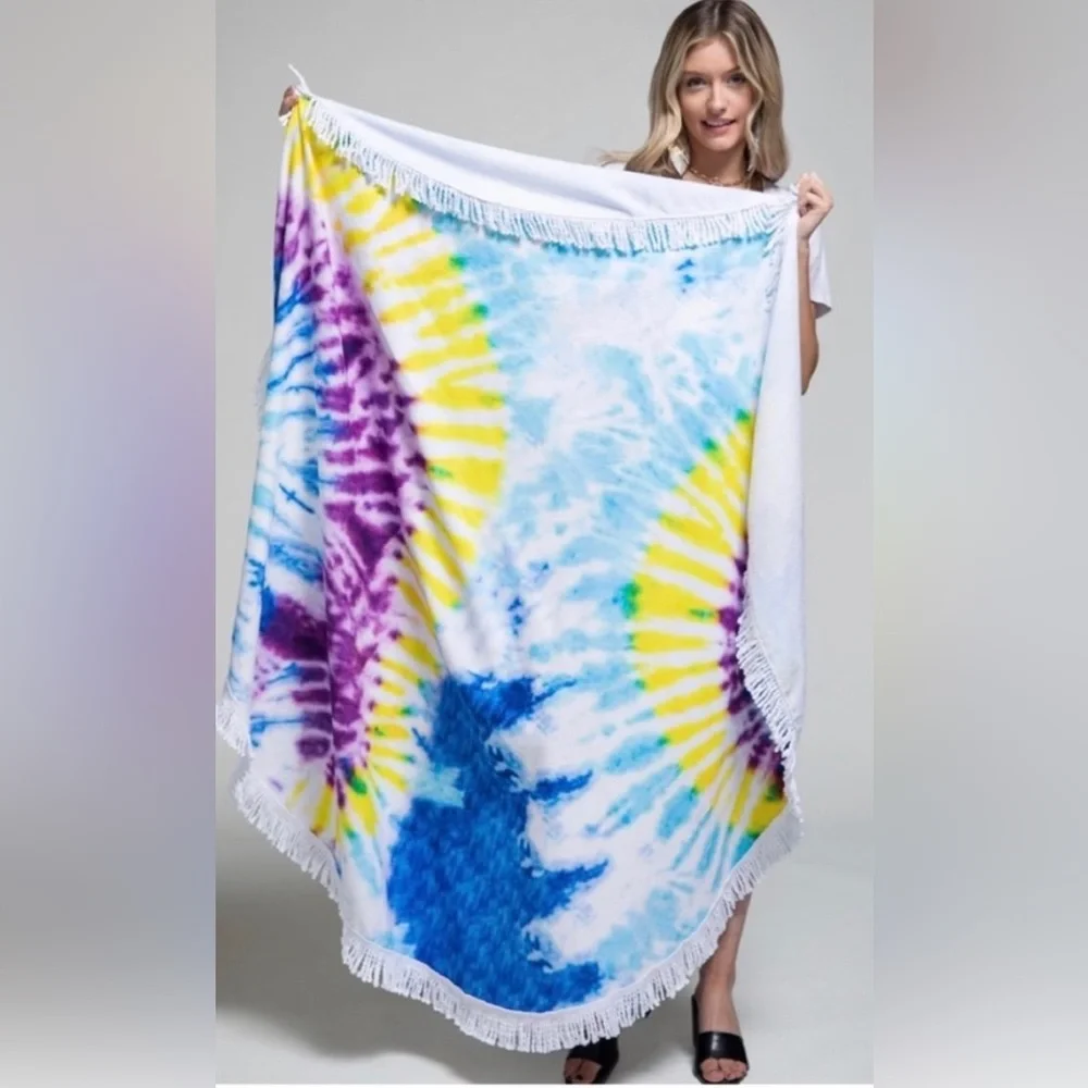 NWT Round Tie Dye Beach Throw size 58”